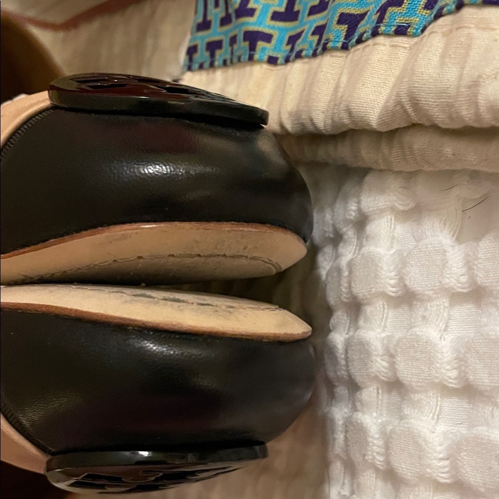 Tory Burch Tan Black minnie cap toe ballet leather 10 - Picture 11 of 12